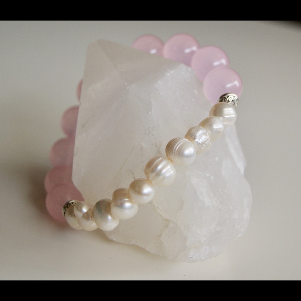 Rose Quartz and Fresh Water Pearl Mala Bracelet